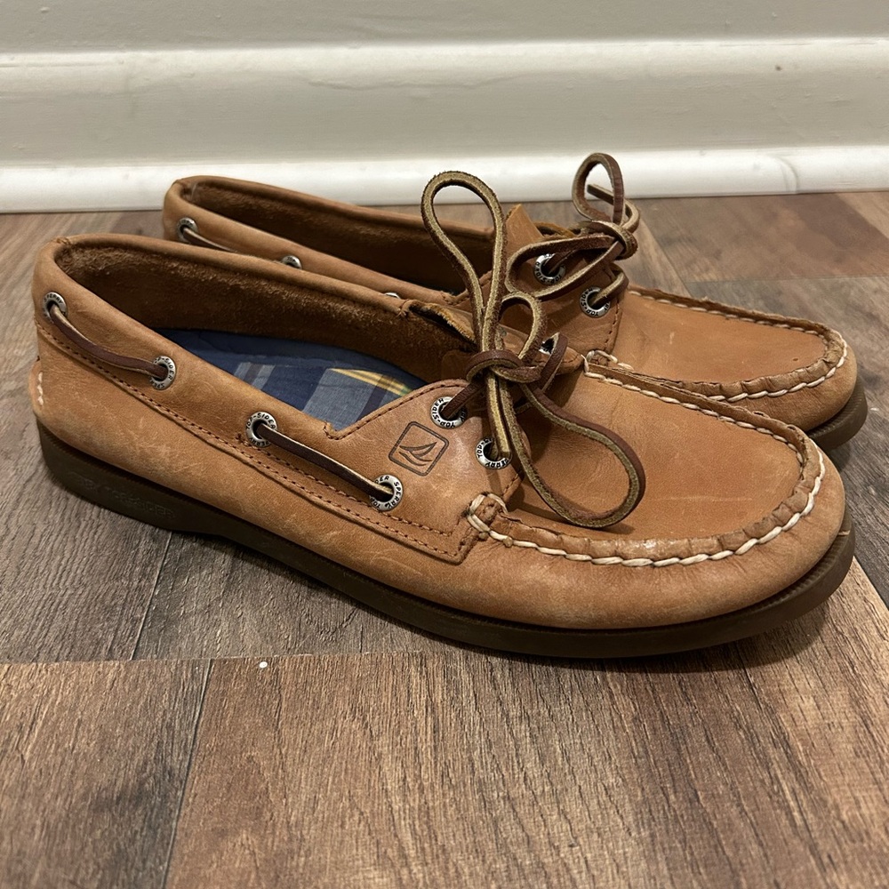 Sperry Tan Leather Boat Shoes